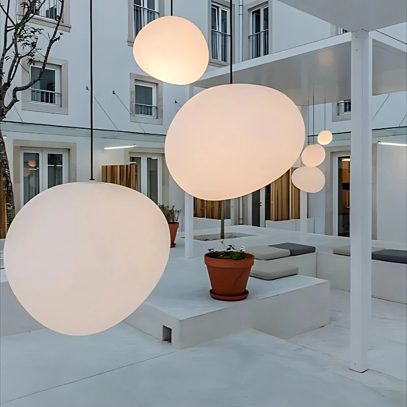 Skanto | GloStone | Elegante Glas-Kieselstein-Pendelleuchte