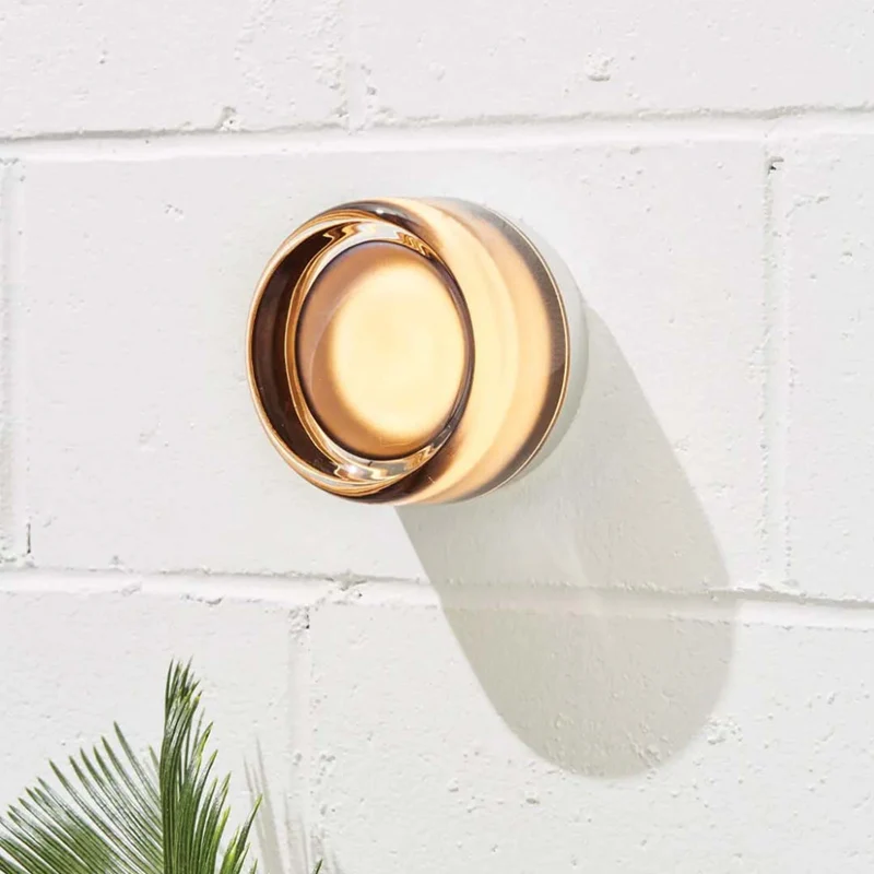 Skilter | NovaOrb | Stilvolle Wandlampe für moderne Interieurs