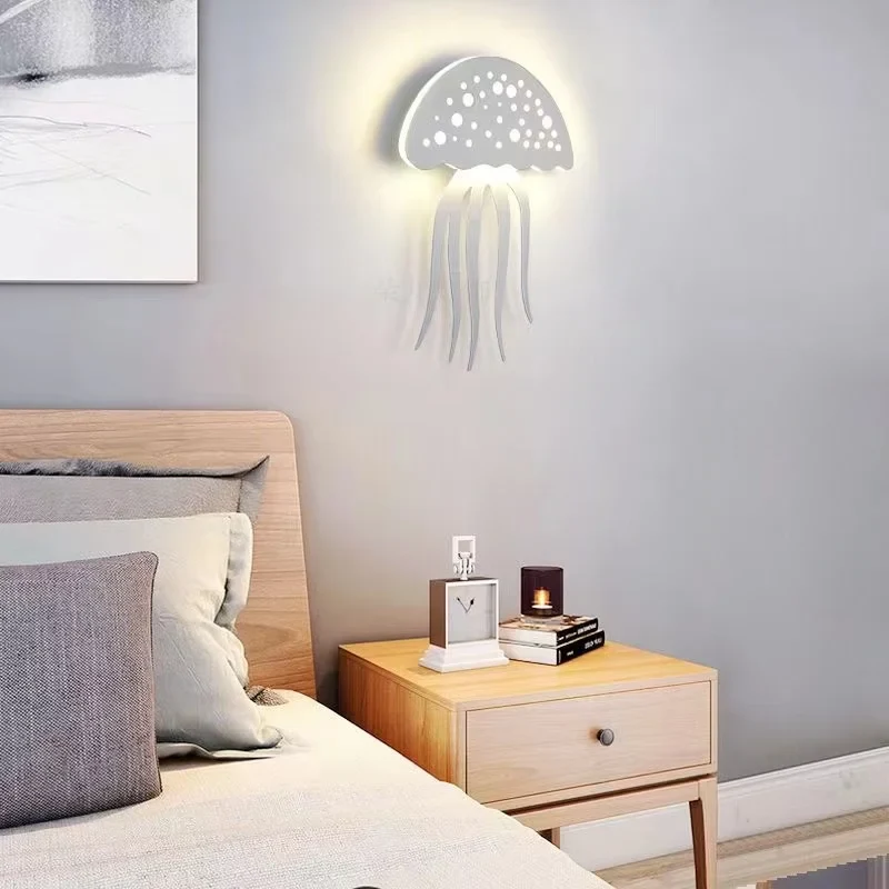 Skanto | QualleGlow | Exklusive Quallen-LED-Wandlampe