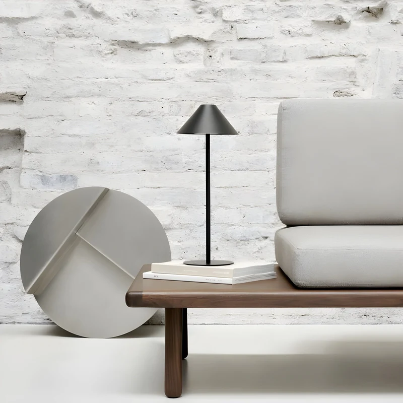 Skanto | Minimalistische dimmbare Touch-Tischlampe - Wasserdicht und wiederaufladbare Lichtfarbe
