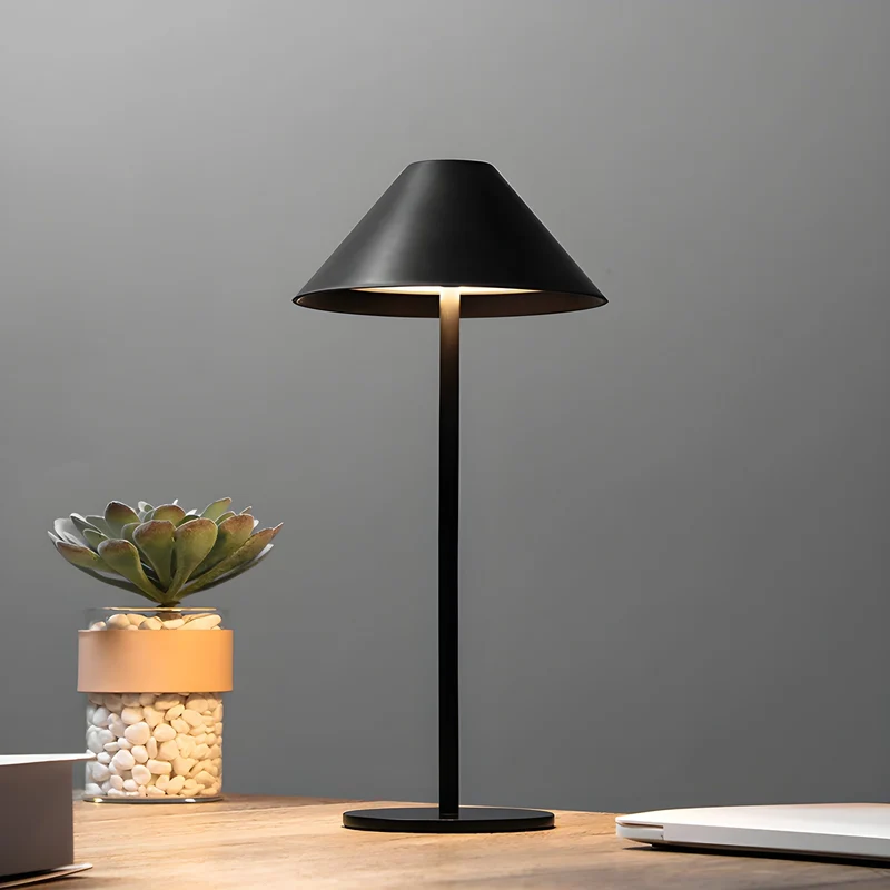 Skanto | Minimalistische dimmbare Touch-Tischlampe - Wasserdicht und wiederaufladbare Lichtfarbe