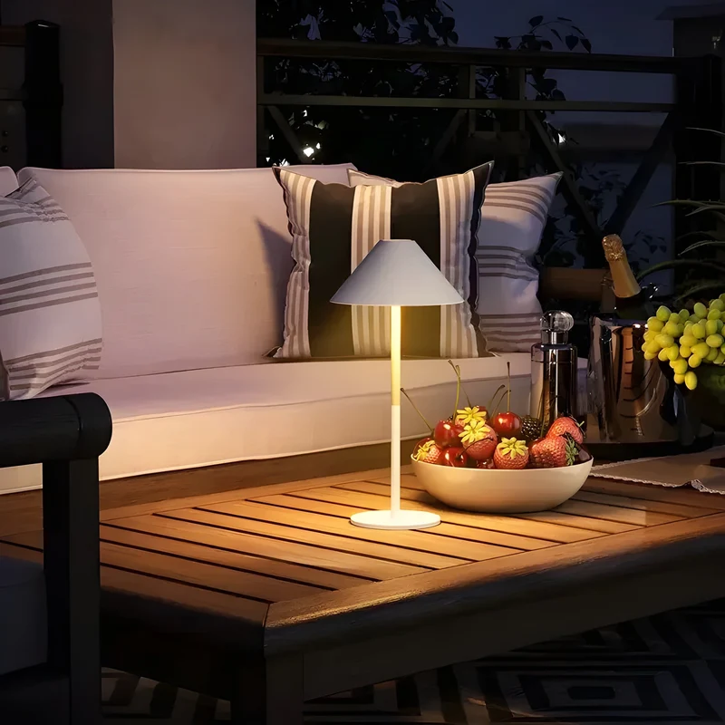 Skanto | Minimalistische dimmbare Touch-Tischlampe - Wasserdicht und wiederaufladbare Lichtfarbe