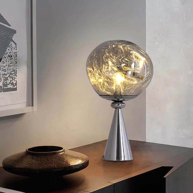 Skanto Cone Fat Tischlampe