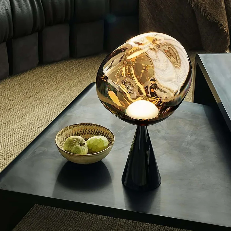 Skanto Cone Fat Tischlampe