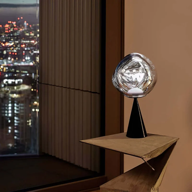 Skanto Cone Fat Tischlampe