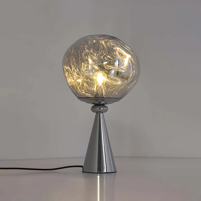 Skanto Cone Fat Tischlampe