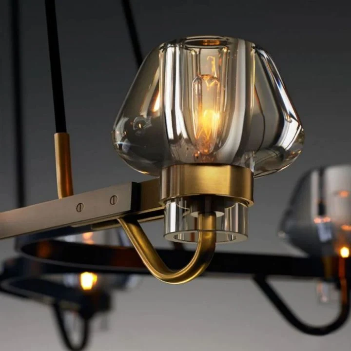 Skanto Messing- und Glas-Kronleuchter mit 6 Lichtern