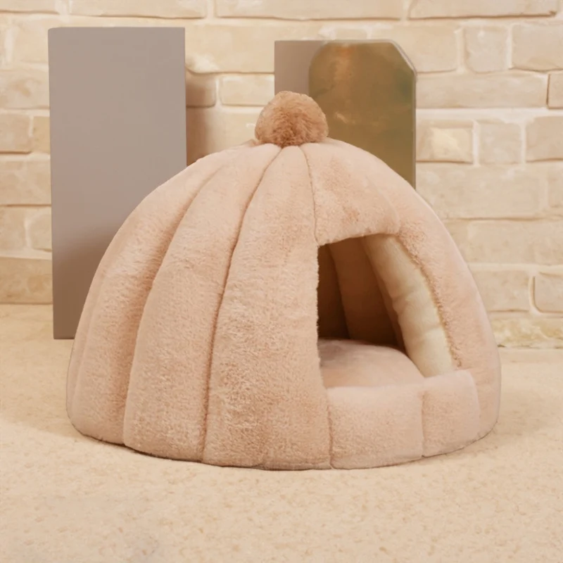 Gemütliches Kürbis-Versteck Hundebett