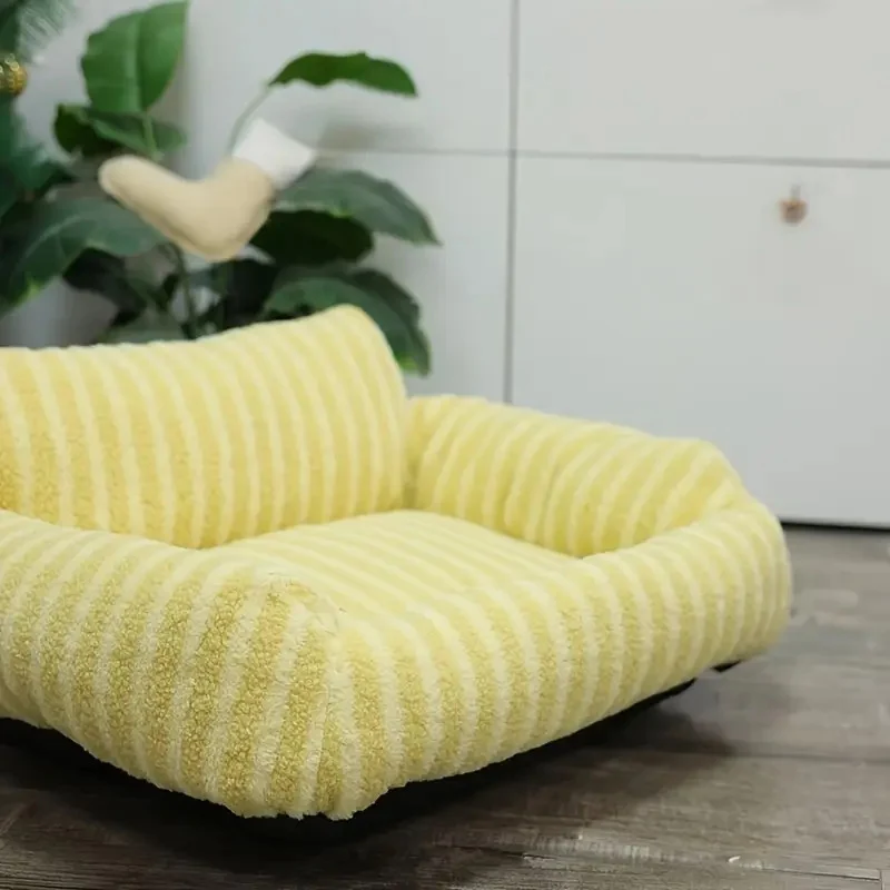 Luxuriöses Gestreiftes Sofa-Hundebett