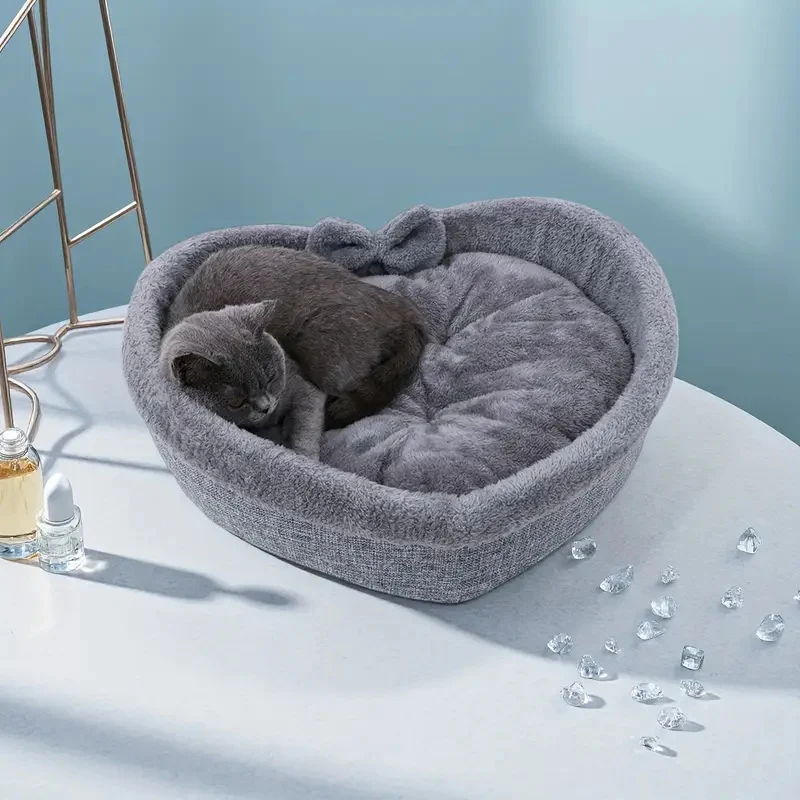 Herzförmiges gemütliches Hundebett