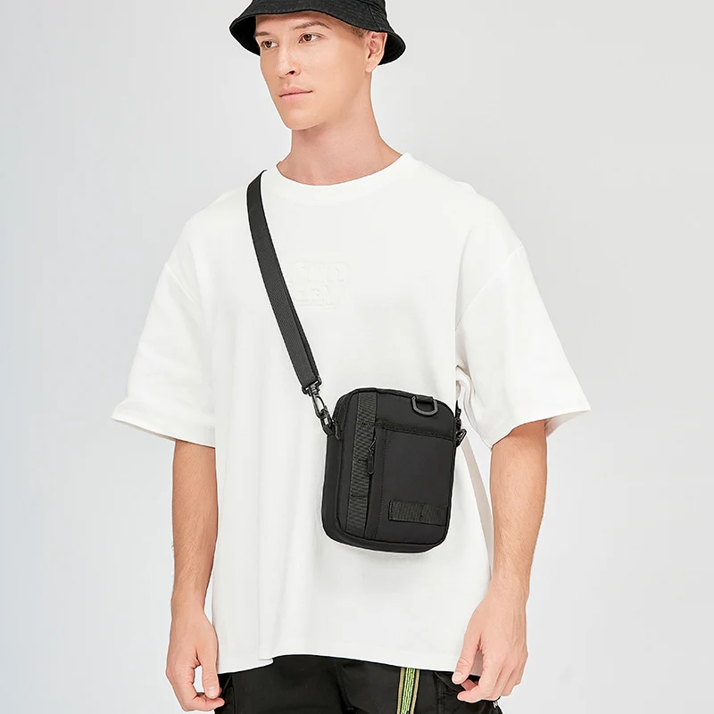 Kompakte Funktionale Crossbody-Tasche Skanto