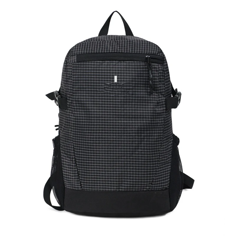 Praktischer Rucksack mit multifunktionalen Netztaschen Skanto