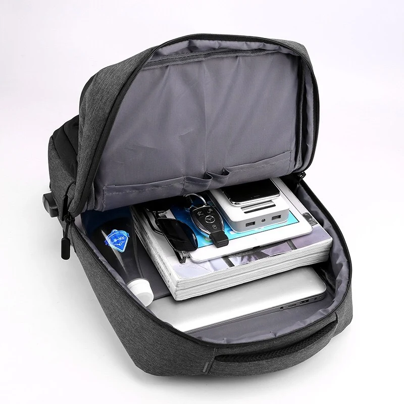Moderner Business-Rucksack mit USB-Ladeanschluss Skanto