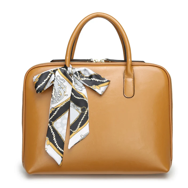 Elegante Handtasche mit trendigem Schal Skanto