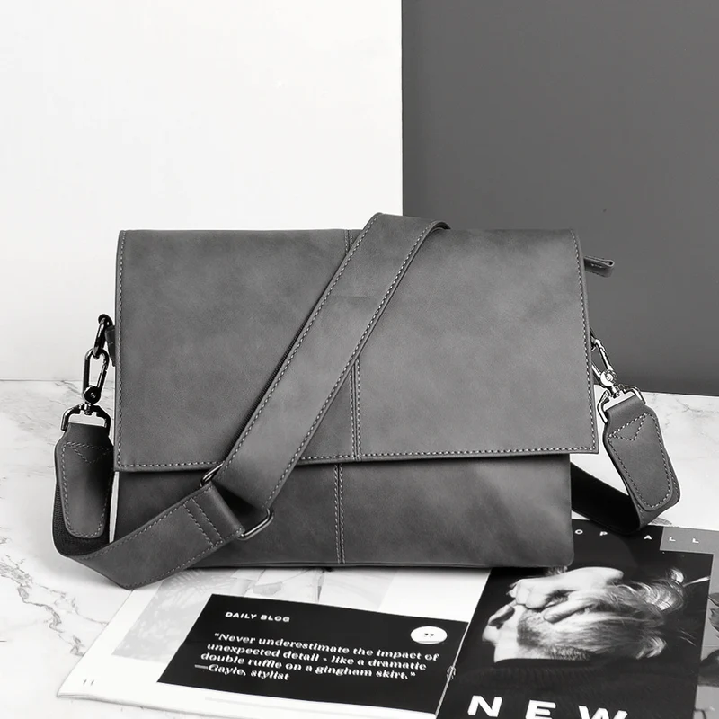 Elegante Clutch im modernen Design Skanto