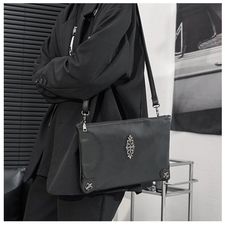 Elegante Clutch aus hochwertigem Kunstleder Skanto