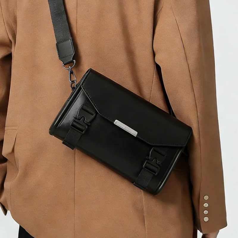 Praktische Umhängetasche im minimalistischen Design Skanto