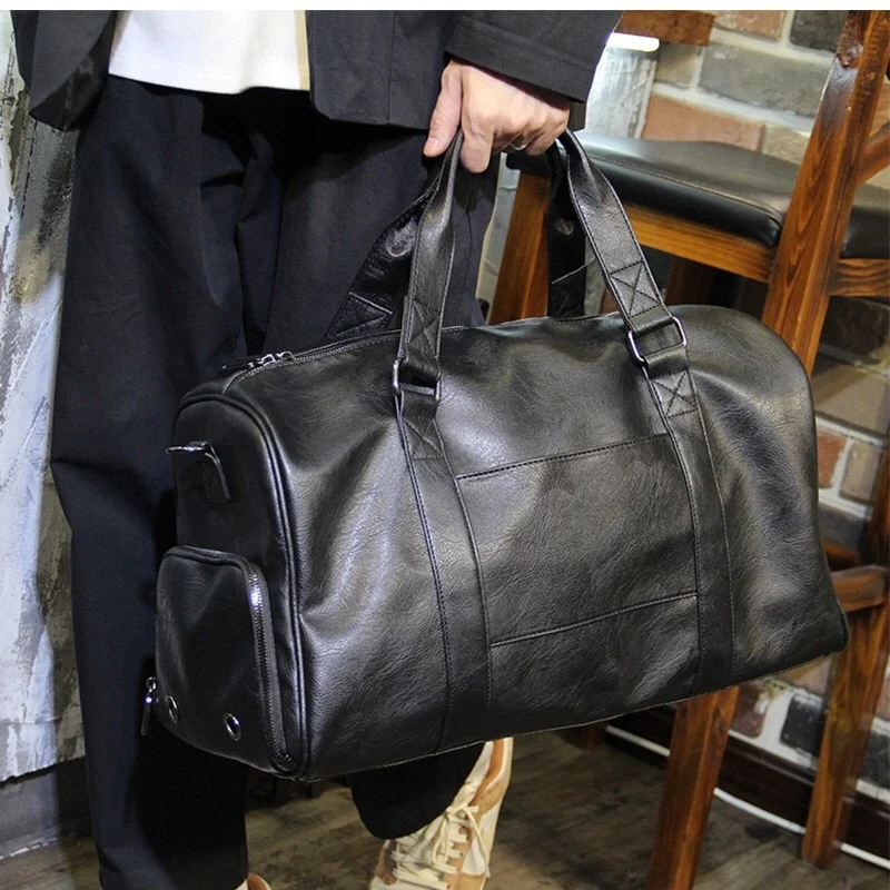 Stylische Reisetasche aus hochwertigem Kunstleder Skanto