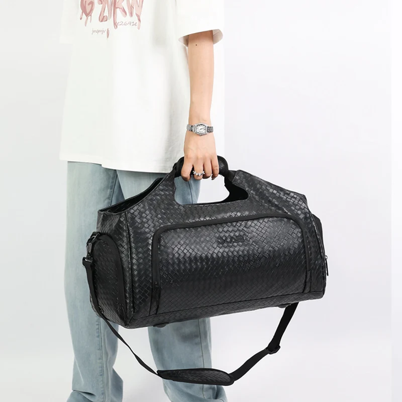 Sportliche Reisetasche mit vielseitigen Fächern und wasserabweisendem Material Skanto