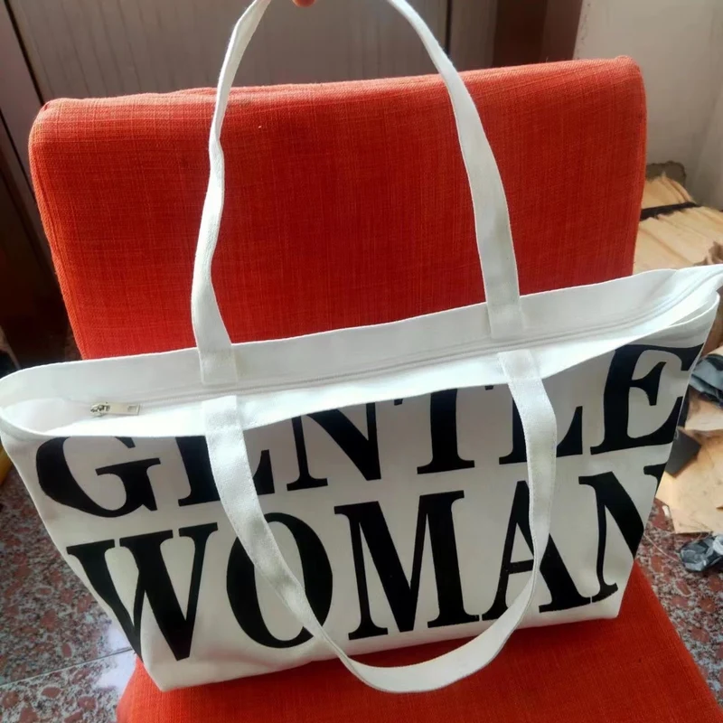 Moderne Baumwolltasche mit auffälligem Text Skanto