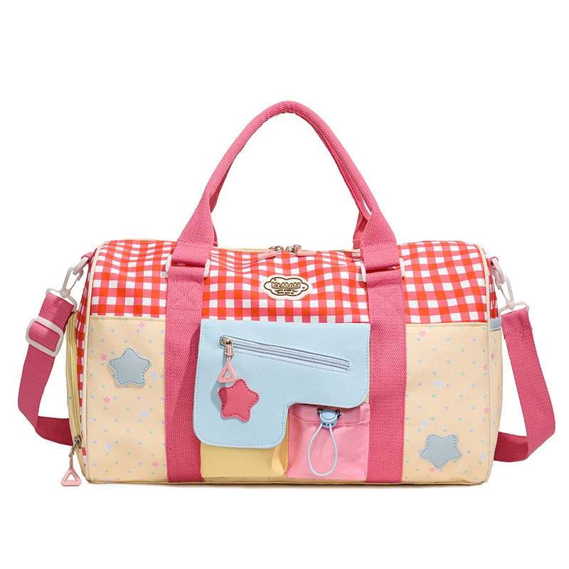 Stylische Sport- und Reisetasche mit lustigen Applikationen Skanto