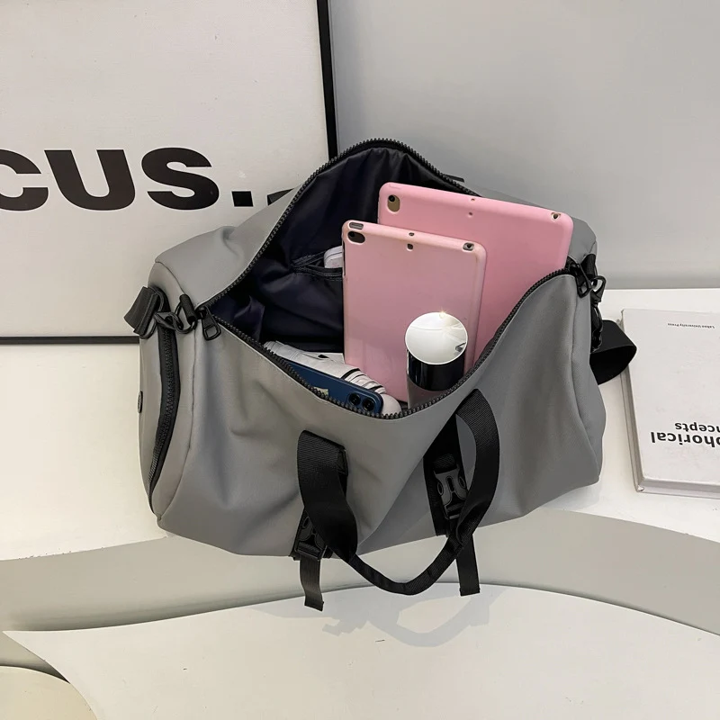 Robuste Reisetasche mit Multifunktionsgurt Skanto