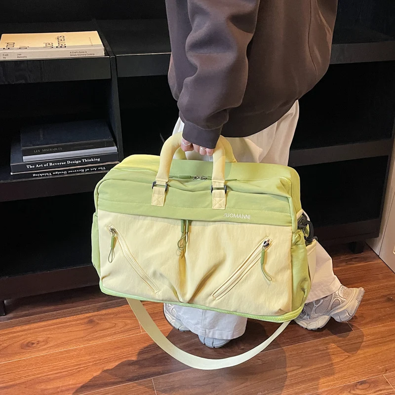 Stylische Laptop-Reisetasche mit mehreren Fächern Skanto