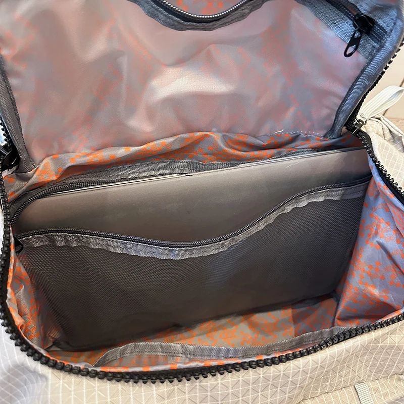 Stylische Sporttasche mit verstellbarem Schultergurt Skanto