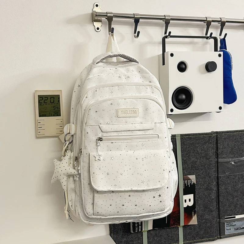 Mehrfächer-Schulrucksack mit Sternenapplikationen