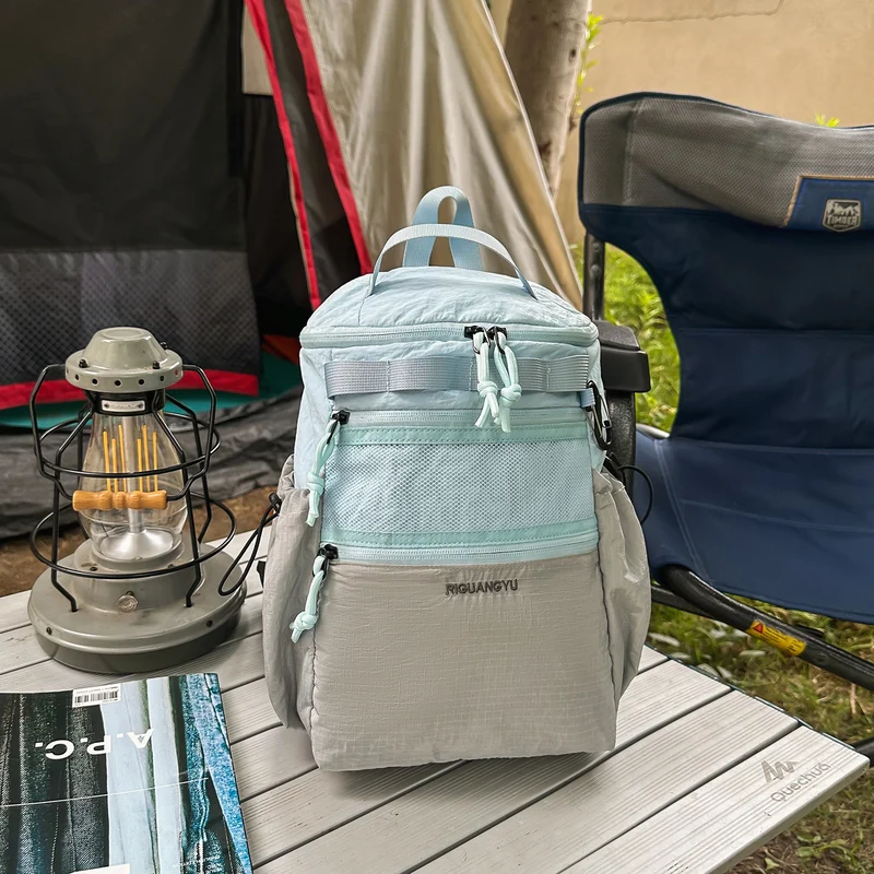 Leichter Wander-Schulrucksack mit mehreren Fächern