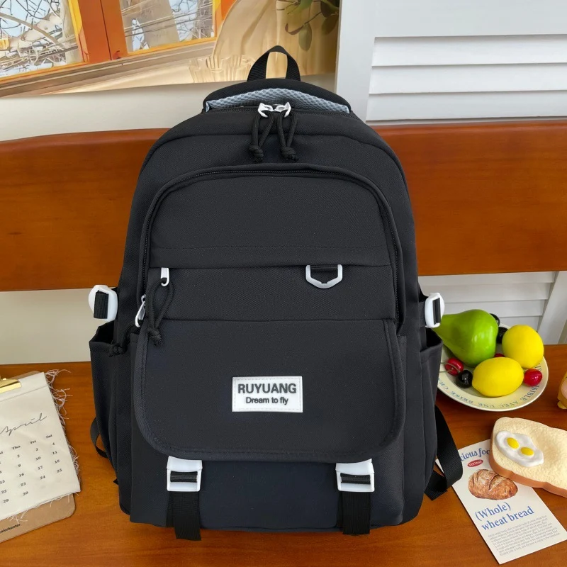 Funktionaler Schulrucksack mit mehreren Fächern