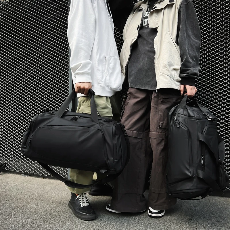 Sportliche Reisetasche mit vielen Fächern Skanto