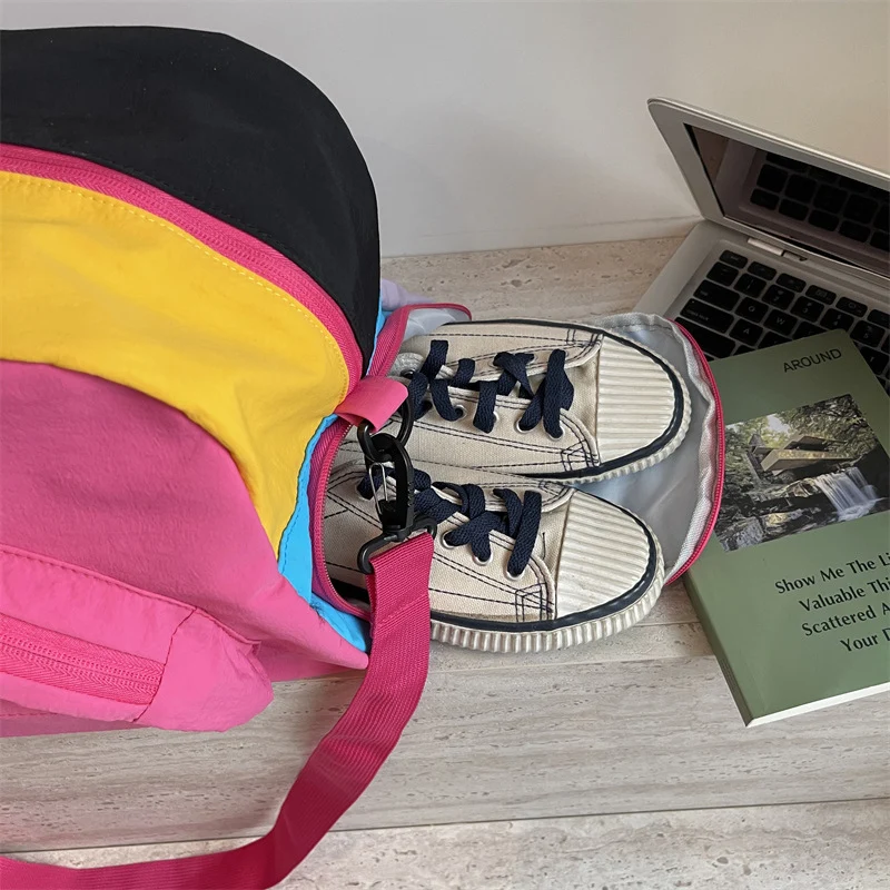 Multifunktionale Sport- und Reisetasche mit abnehmbarem Laptopfach Skanto
