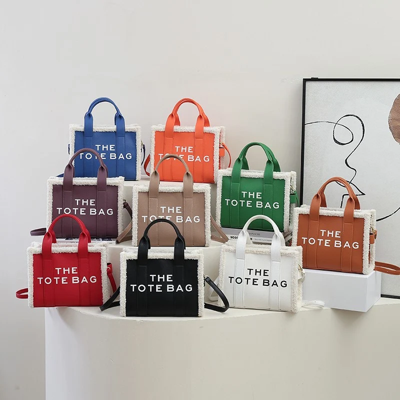 Moderne Handtasche mit abnehmbarem Riemen Skanto