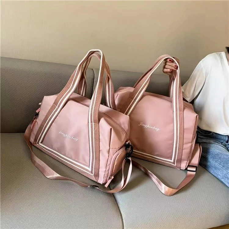 Geräumige Sport- und Reisetasche mit mehreren Fächern Skanto