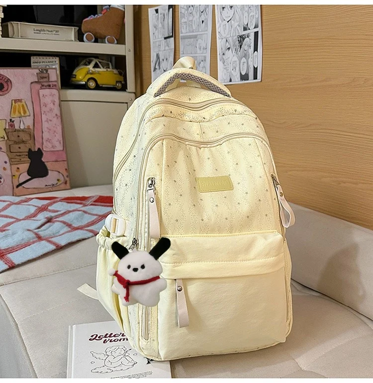 Lässiger Schulrucksack mit mehreren Fächern