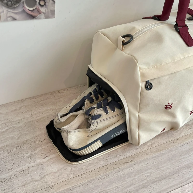 Sportliche Multifunktions-Reisetasche mit verstellbarem Schultergurt und stabilen Griffen Skanto