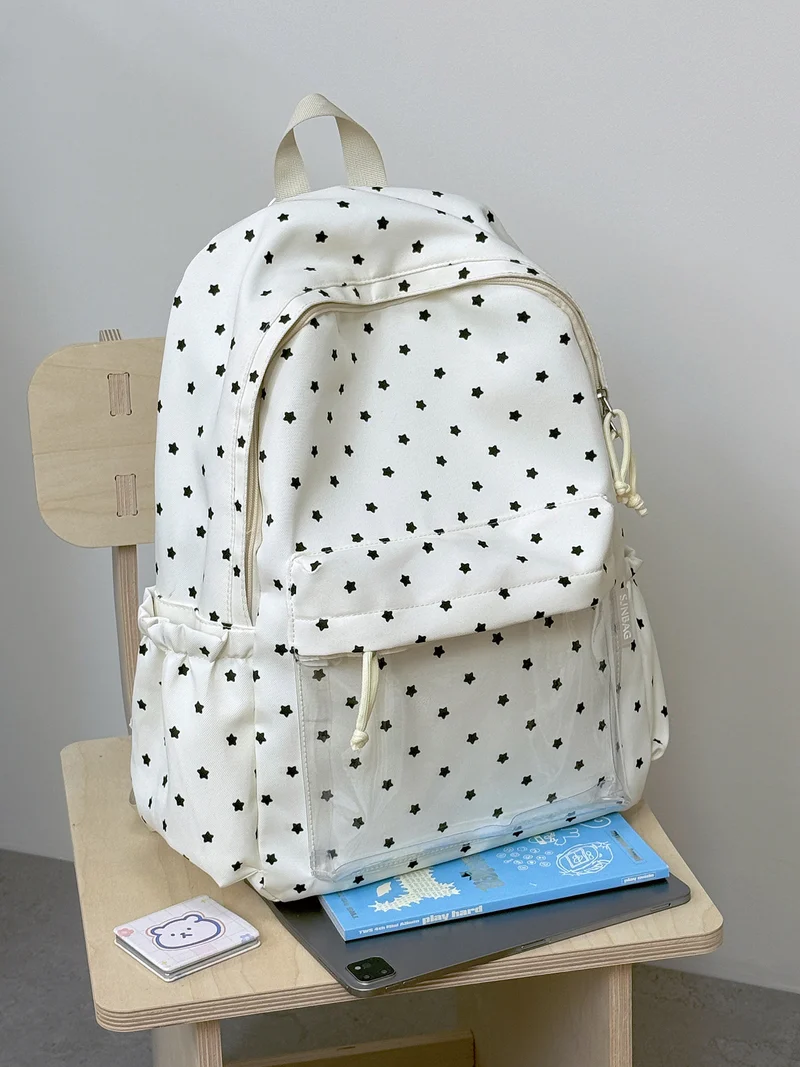 Moderner Schulrucksack mit transparentem Fach