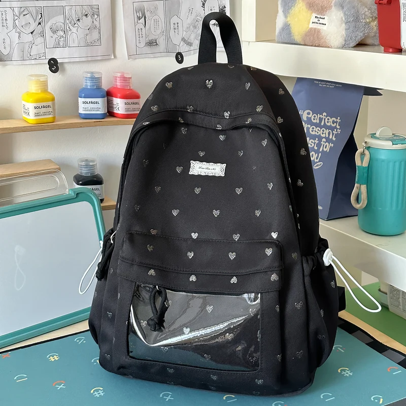 Lässiger Schulrucksack mit Herzmuster
