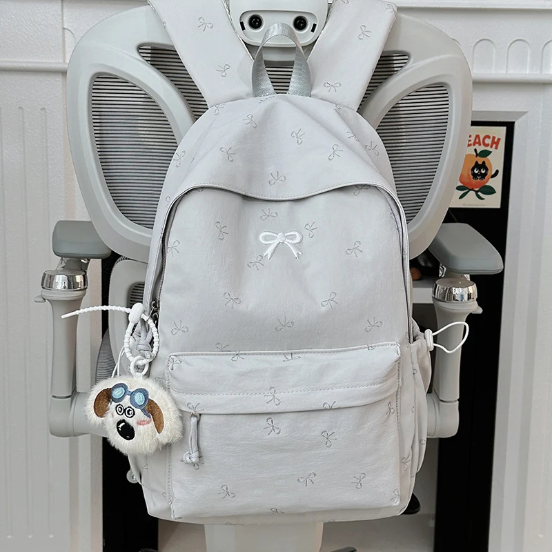 Niedlicher Mini-Rucksack aus weichem Stoff