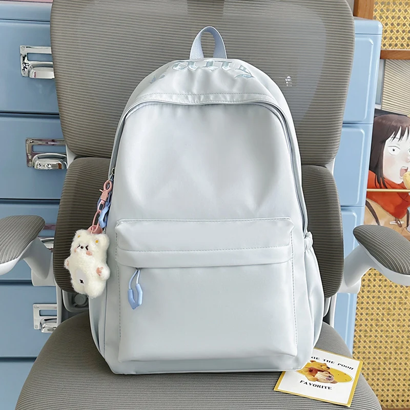 Minimalistischer Schulrucksack aus weichem Stoff