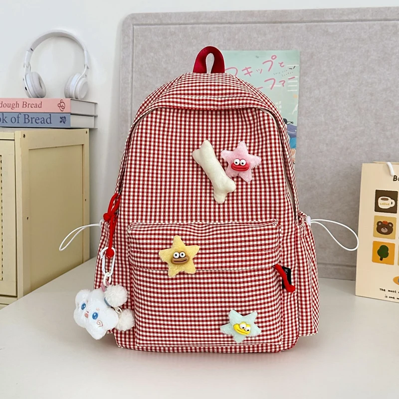 Schulrucksack mit Vichy-Muster und Charakter-Applikation