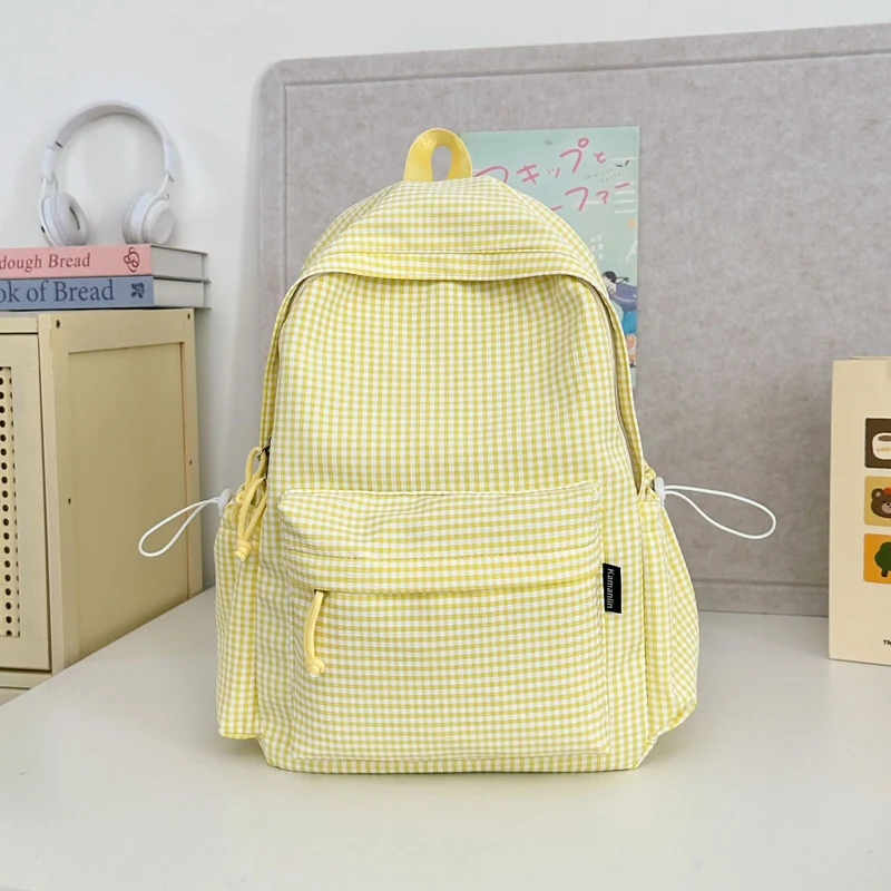 Schulrucksack mit Vichy-Muster und Charakter-Applikation