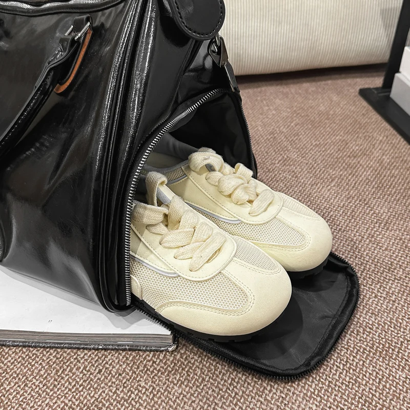 Elegante Sporttasche mit praktischen Fächern Skanto