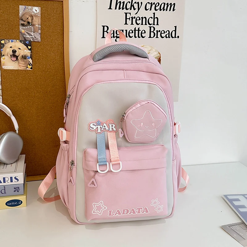 Niedlicher Schulrucksack im Charakter-Design