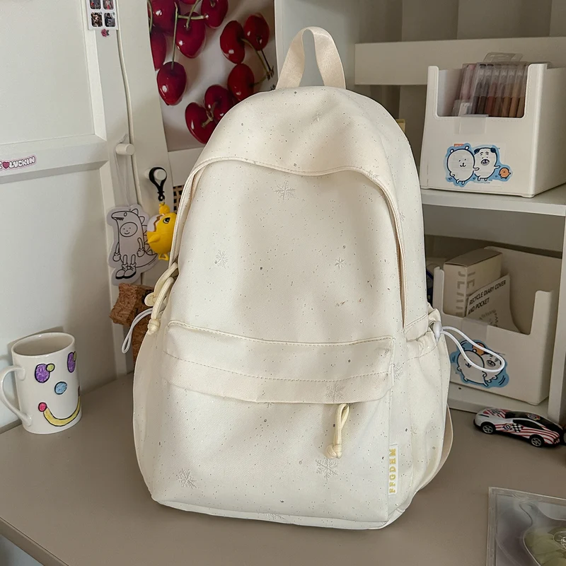 Lustiger Schulrucksack mit Themen-Verzierungen