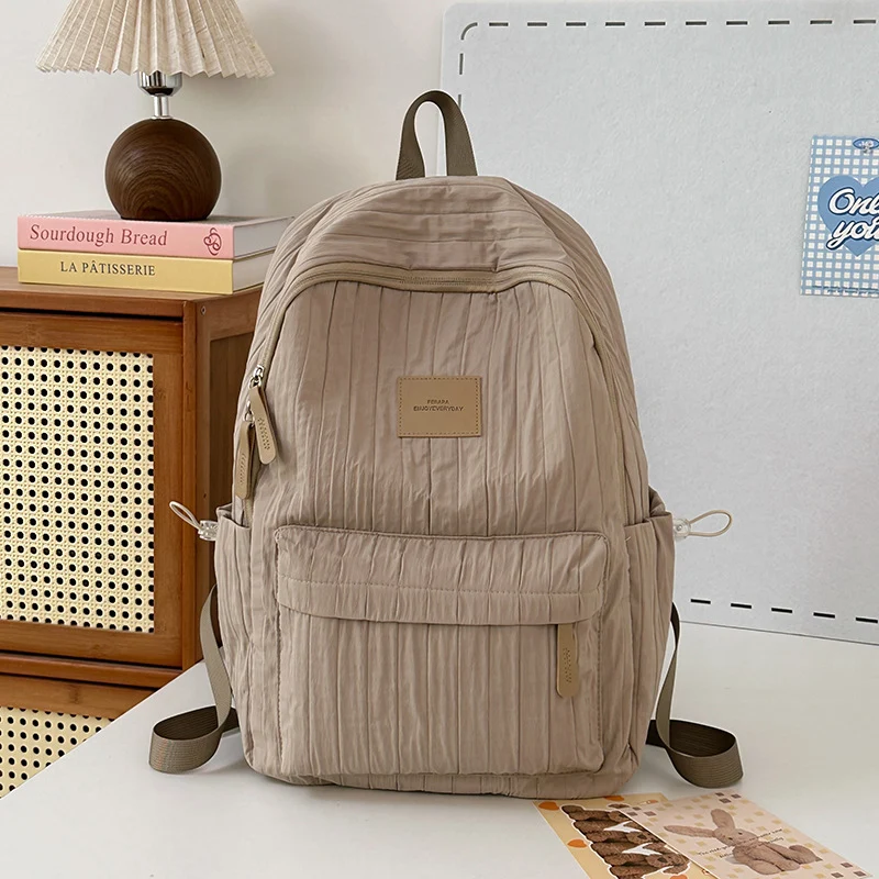 Leichter strukturierter Schulrucksack