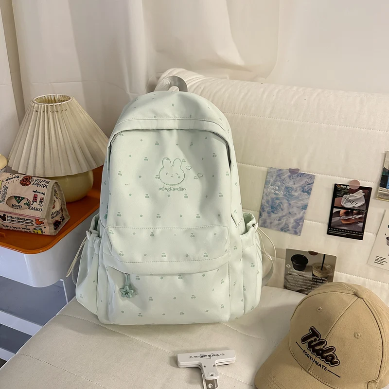 Niedlicher Schulrucksack im Charakter-Design