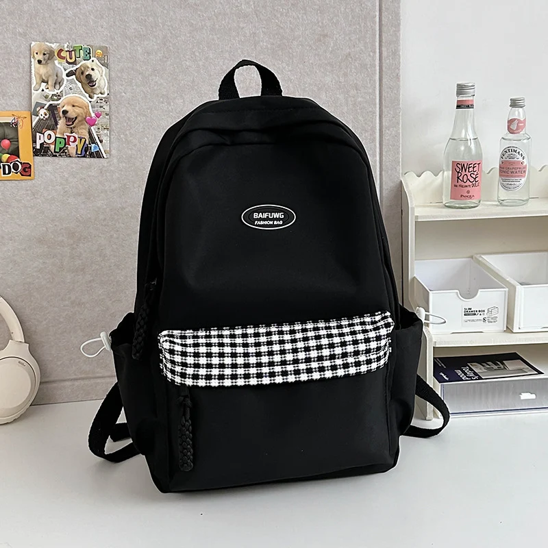 Lässiger Schulrucksack mit vielen Taschen