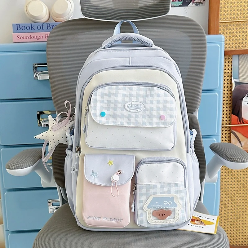 Multifunktionaler Schulrucksack mit niedlichem Charakter